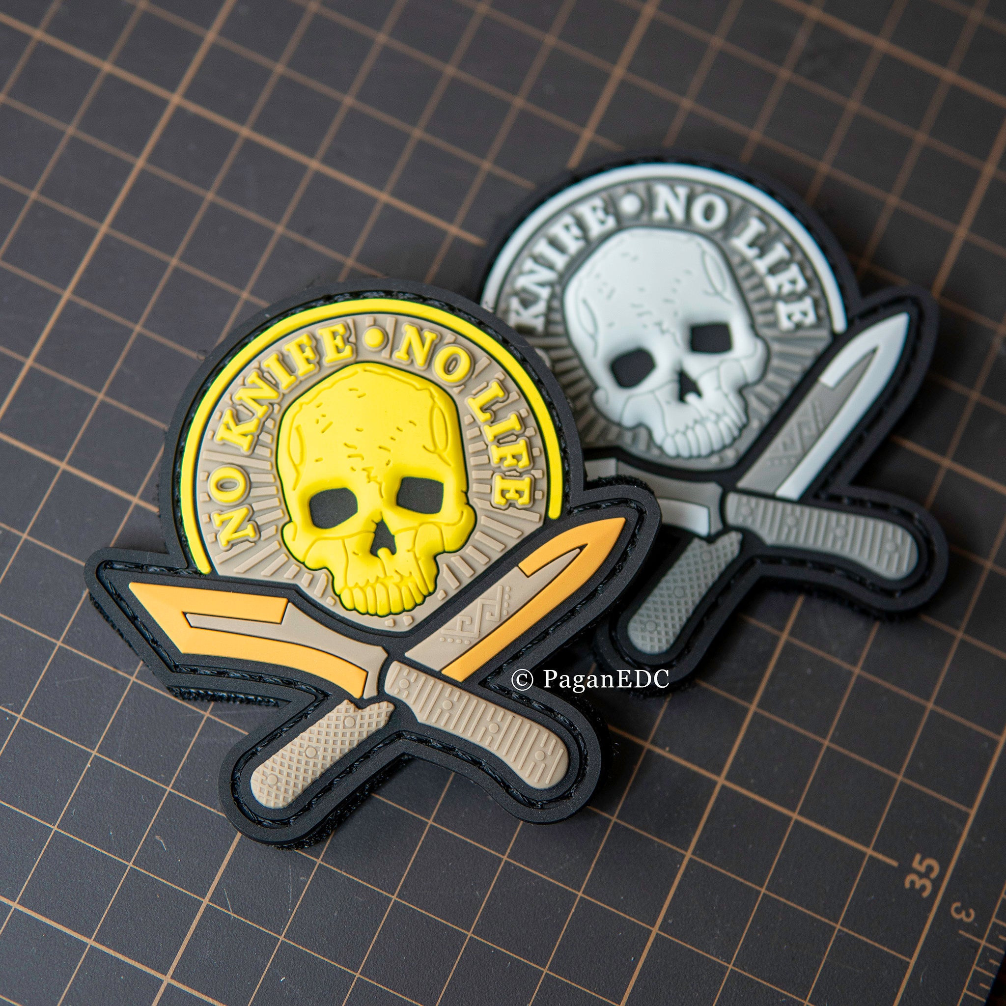 “No Knife No Life” PVC patch with skull and knife design – PaganEDC